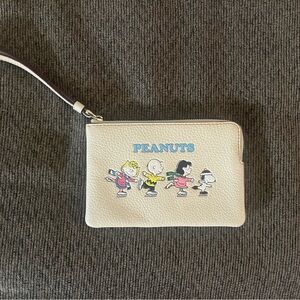 Peanuts Character Wristlet